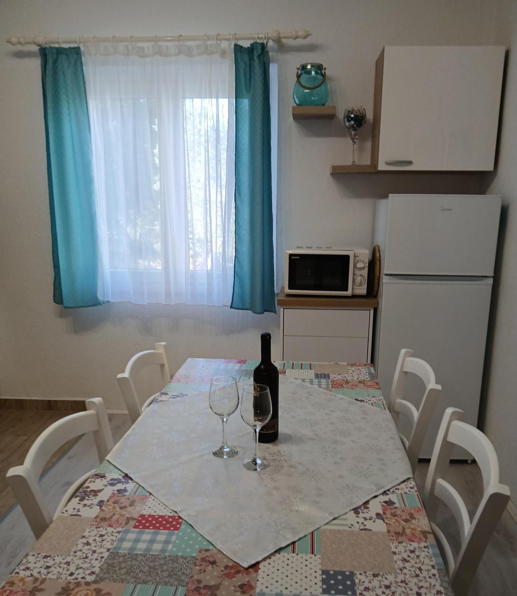 Tihana-ground Floor With Large Terrace Apartment Makarska